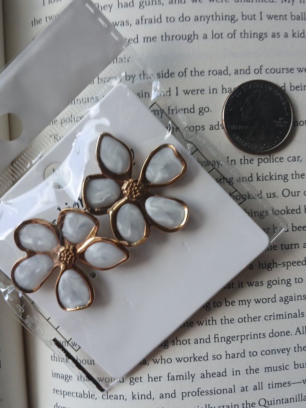 Gold White Floral Stud Earrings in Marble Like Petals